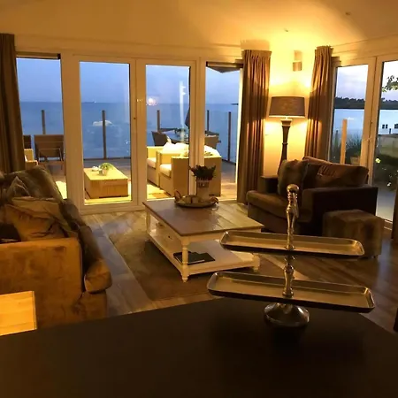 Apartment Mit Wasserblick